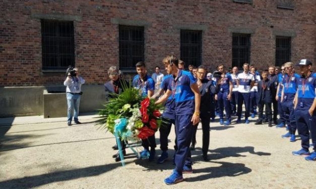 Azzurrini in visita ad Auschwitz e Birkenau: “Nessuno mai dimentichi”